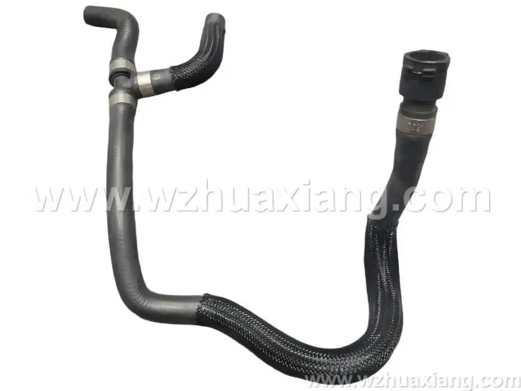 冷却液软管
Coolant  hose