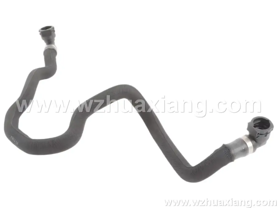 冷却液软管
Coolant  hose