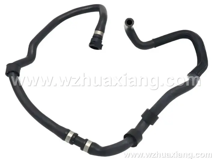 冷却液软管
Coolant  hose