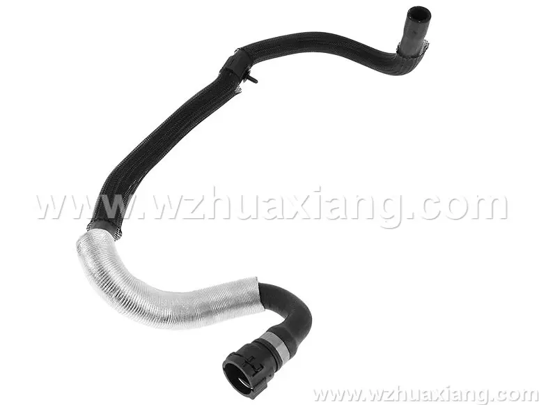 散热器软管
Radiator hose
发动机油冷却器管路
         
Engine  oil  cooler  piping                 RRE/LR2/2.0