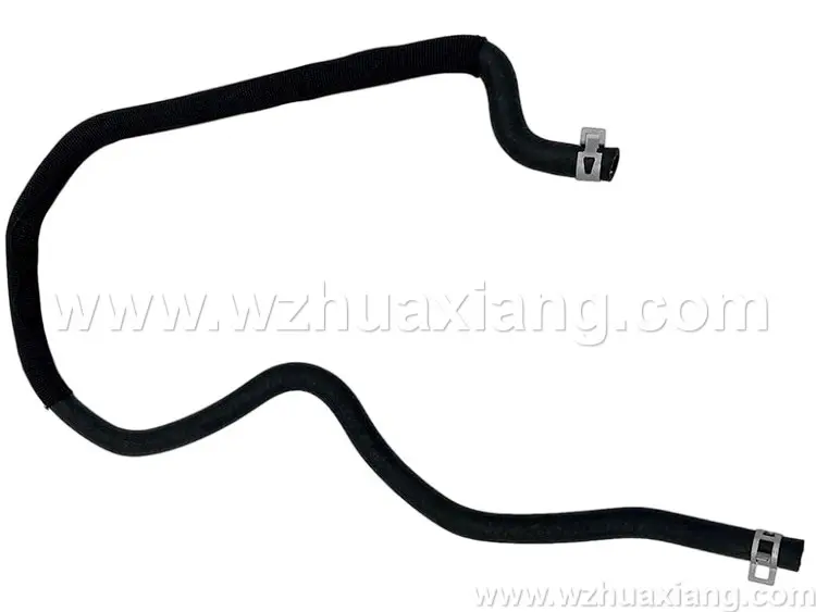 发动机散热器冷却液软管水管
上水管                     LR3/LR4